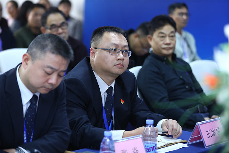 Z6���������ǲ�(�й���)���޹�˾����